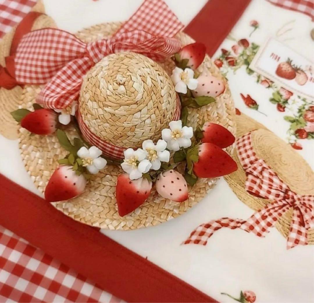 ピンクハウス♡ストロベリーハットコサージュ♡