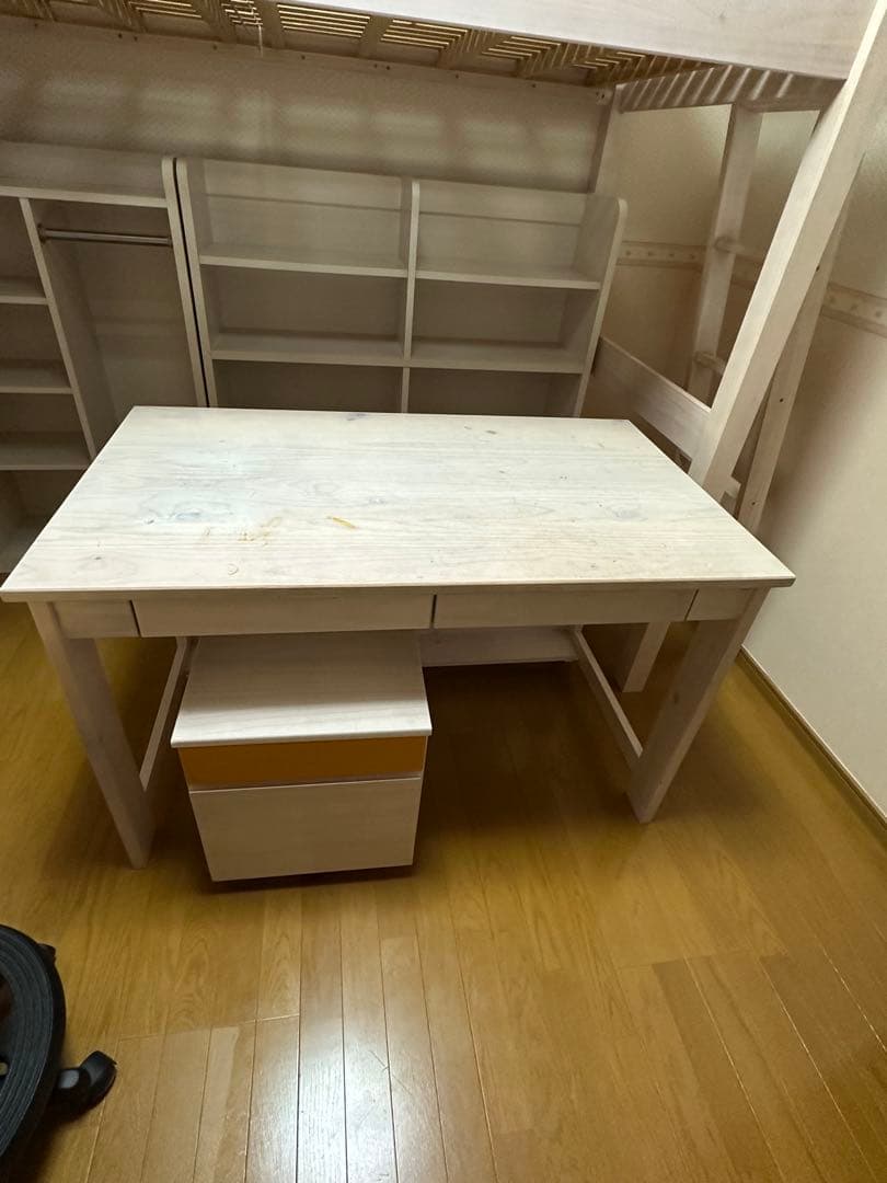 ☆引き取り限定☆ホワイトロフトベッド・デスクセット