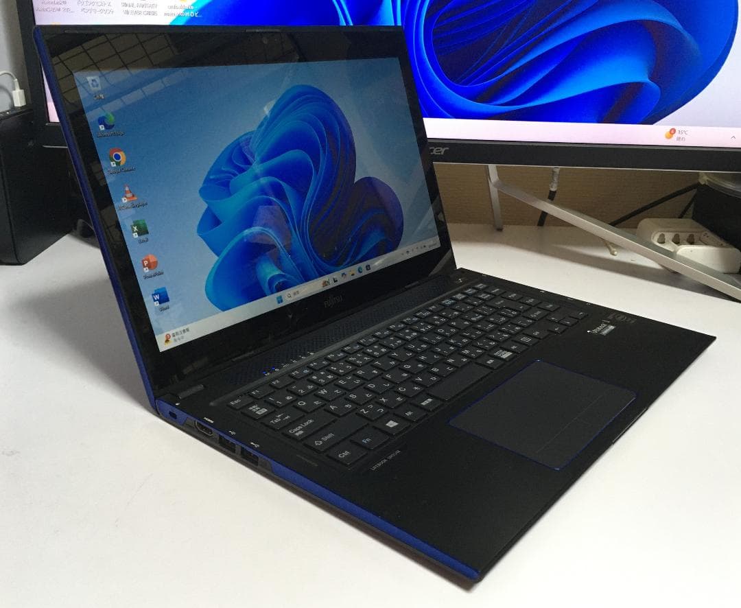 富士通 LIFEBOOK UH55/M Windows11