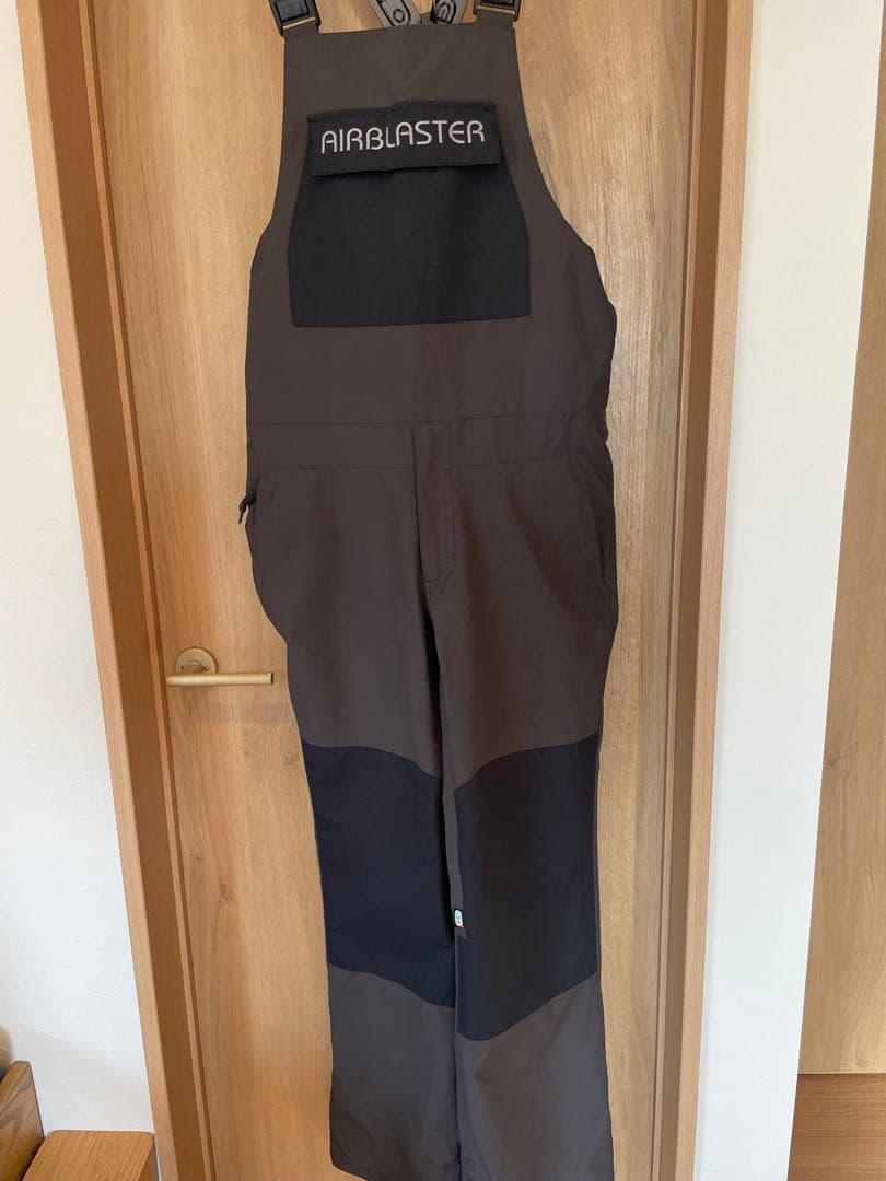 22-23 エアブラスター　ビブパンツ