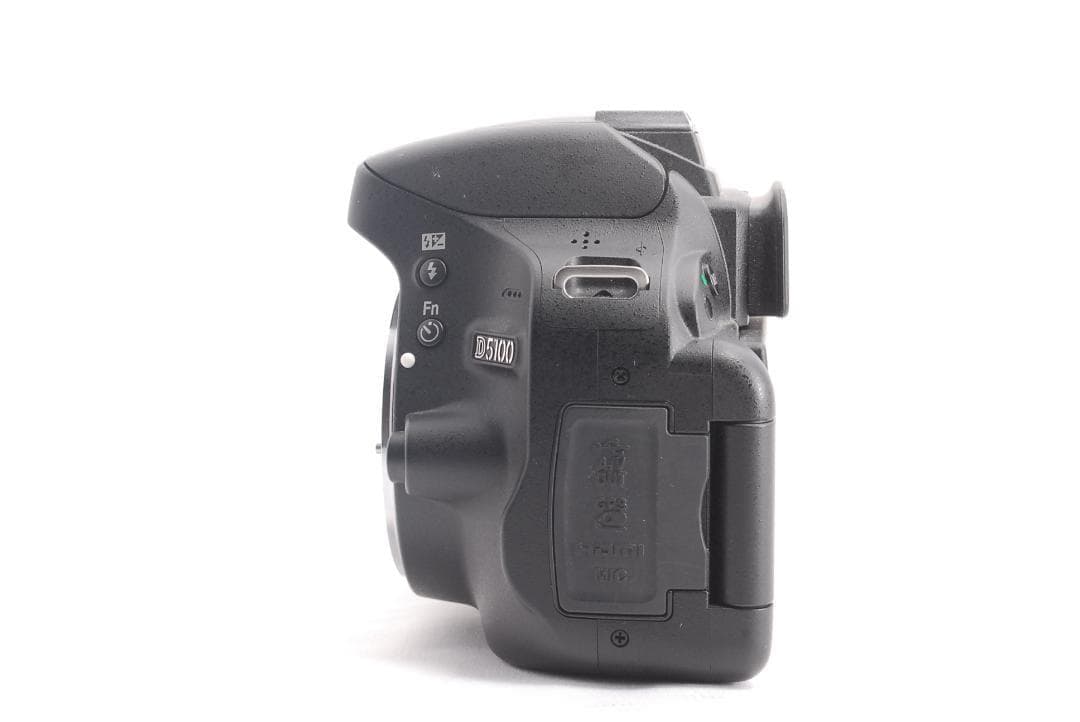【最大2700円引】Nikon D5100❤️くるくる液晶❤️カメラバッグ付