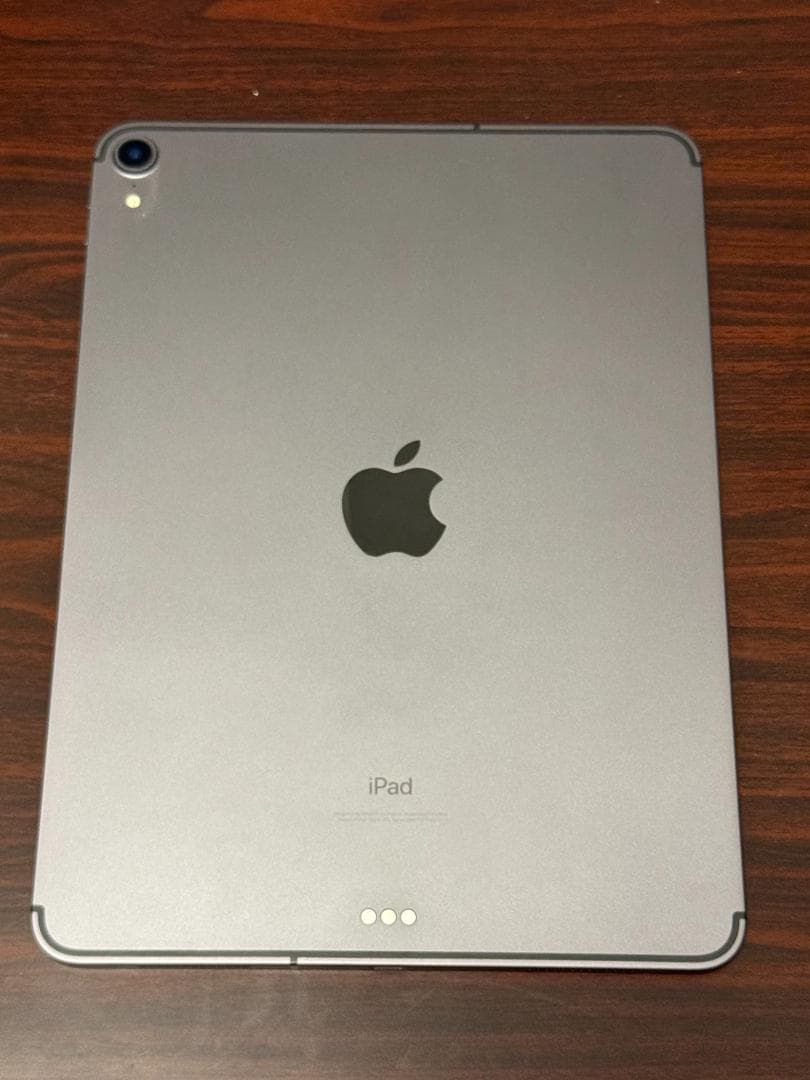 iPad本体 スペースグレー キーボード付き