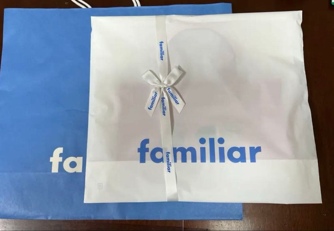 新品 タグ付 未開封 ファミリア バッグ 小 ピアノ❣️レア　ギフト包