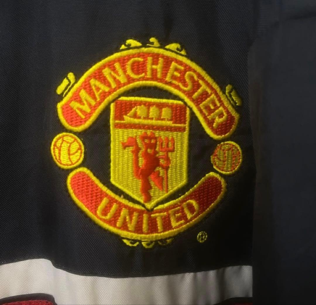 早い者勝ち　SHARPマンチェスターユナイテッド　ジャケット　UMBRO刺繍　黒