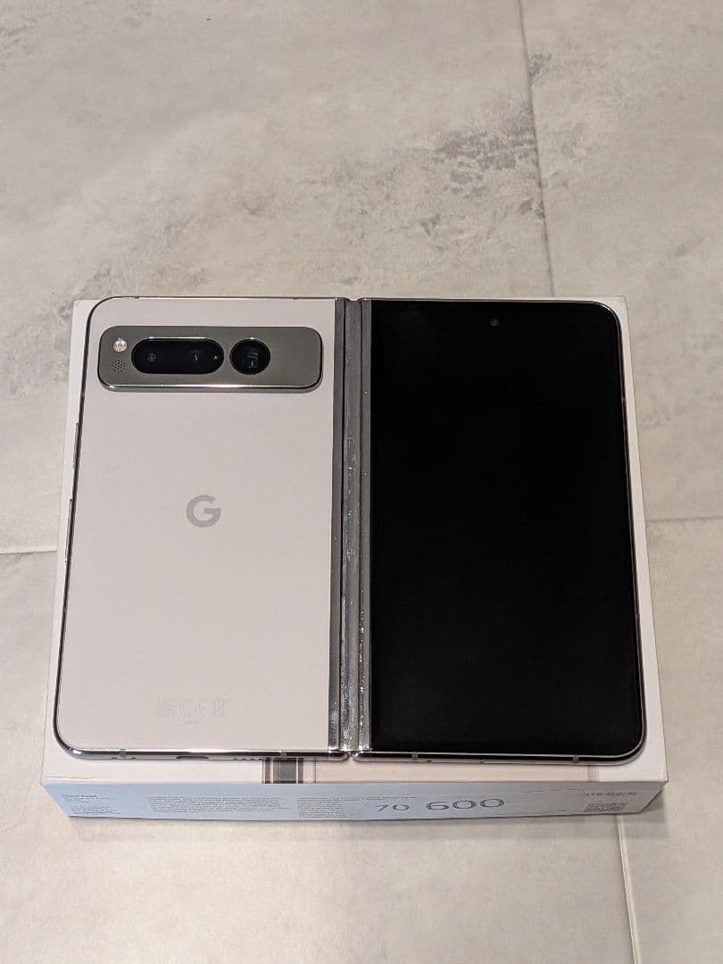 Google Pixel Fold ポーセリン 256GB 海外版SIMフリー
