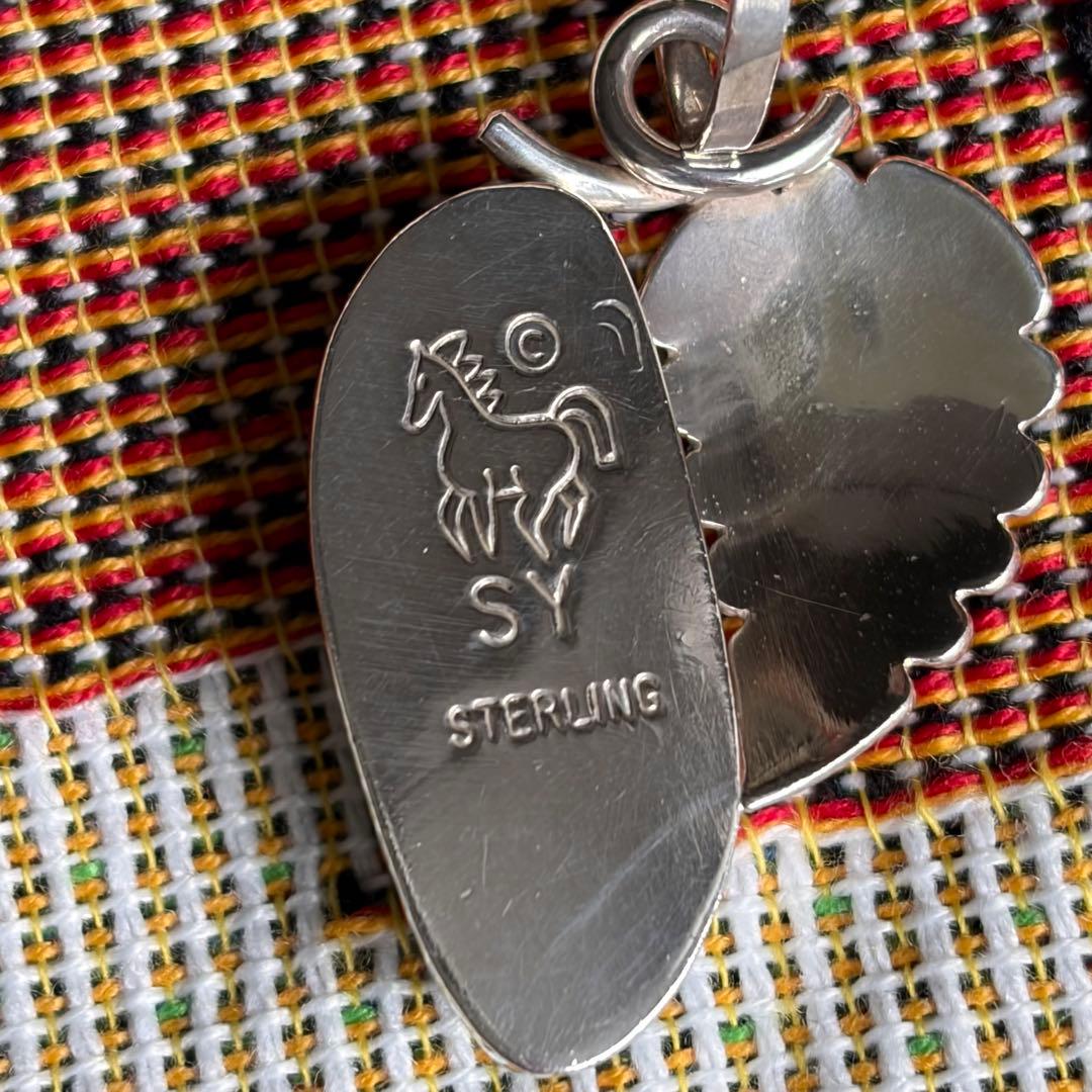 ナバホ ペンダントトップ ターコイズ リーフ Steve Yellowhorse