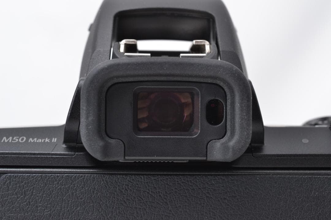 ■ 美品 ■ Canon EOS Kiss M2 (EOS M50 MARKⅡ)