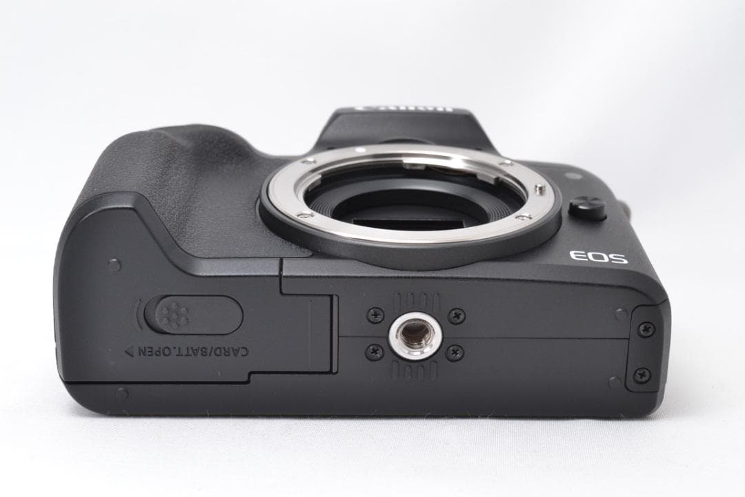 ■ 美品 ■ Canon EOS Kiss M2 (EOS M50 MARKⅡ)