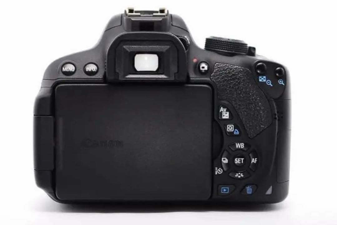 タッチパネル✨回転液晶✨Canon Kiss X7i✨高性能一眼レフ✨