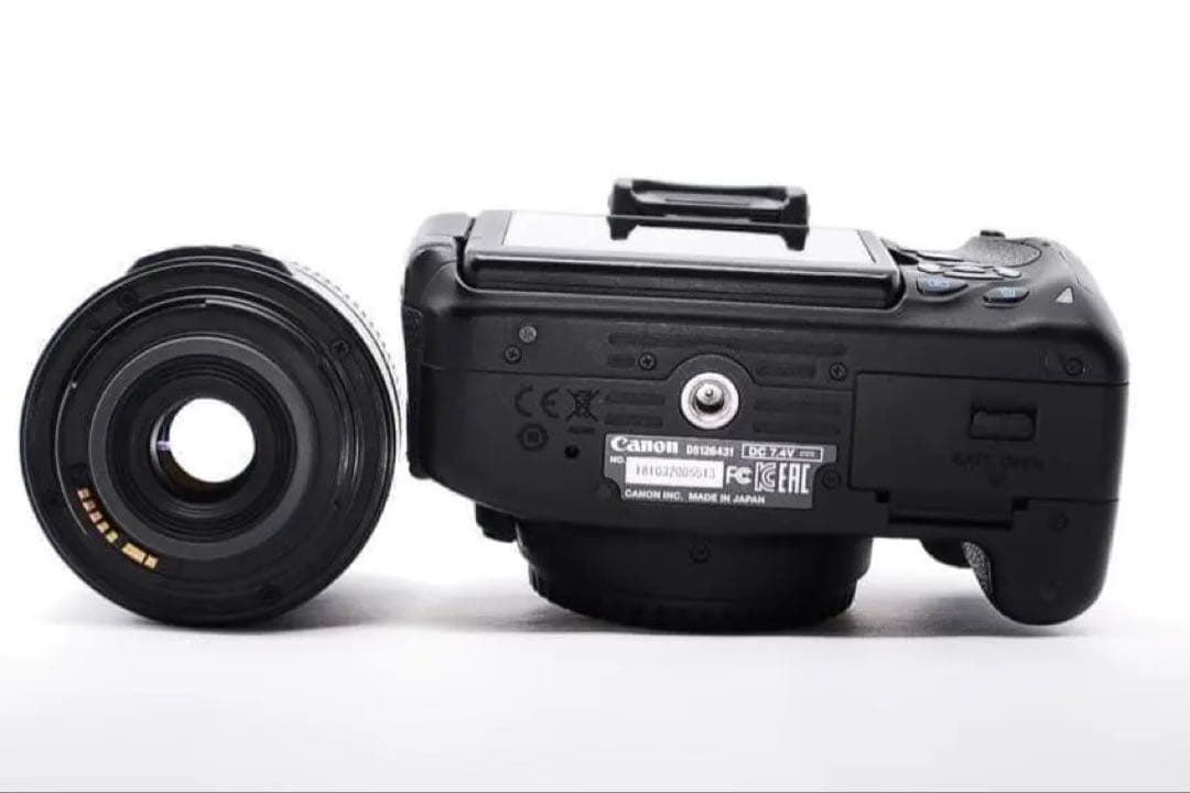 タッチパネル✨回転液晶✨Canon Kiss X7i✨高性能一眼レフ✨