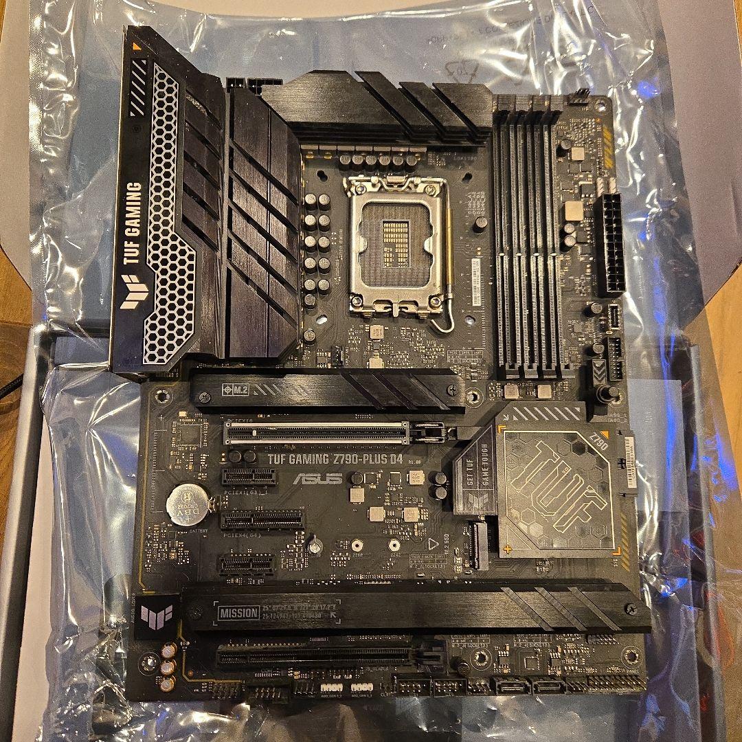 ASUS TUF GAMING Z790-PLUS D4 マザーボード