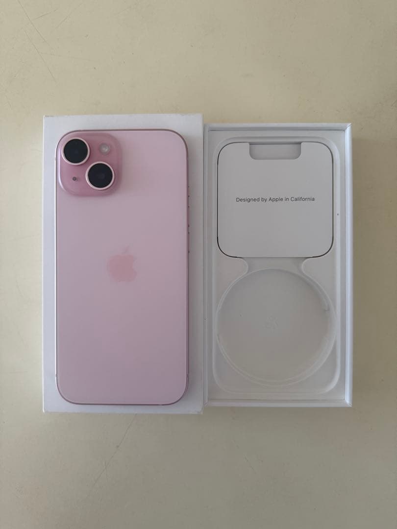 【美品】Apple iPhone 15 128GB ピンク