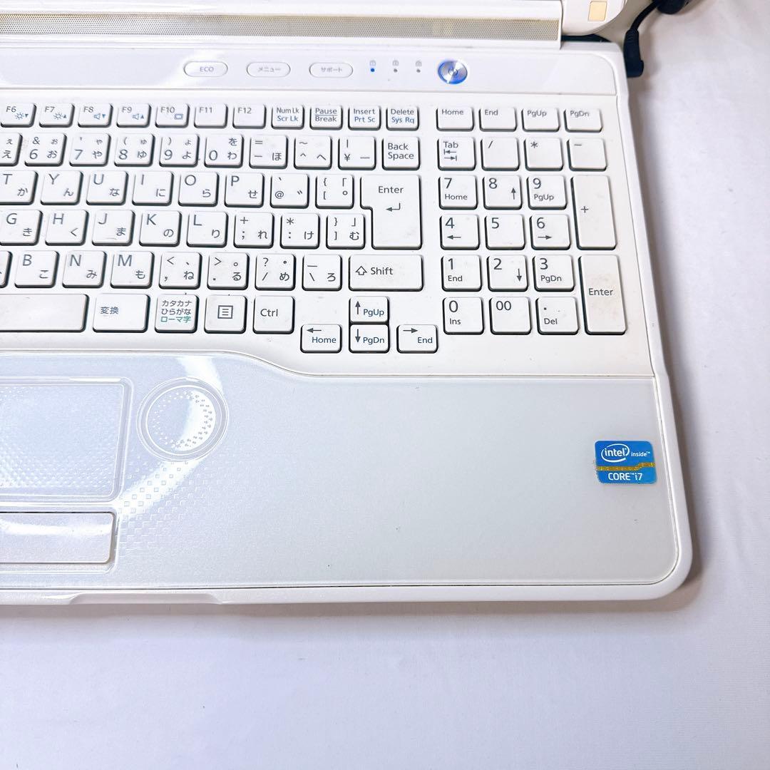 ホワイト可愛い❤️富士通ノートパソコン❤️ネットや事務に❤️動画編集や鑑賞にも❤️