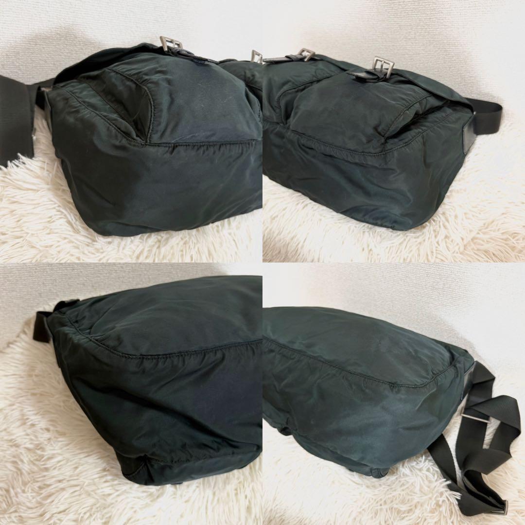 PRADA　プラダ　ショルダーバッグ　メッセンジャー　ナイロン　ロゴプレート