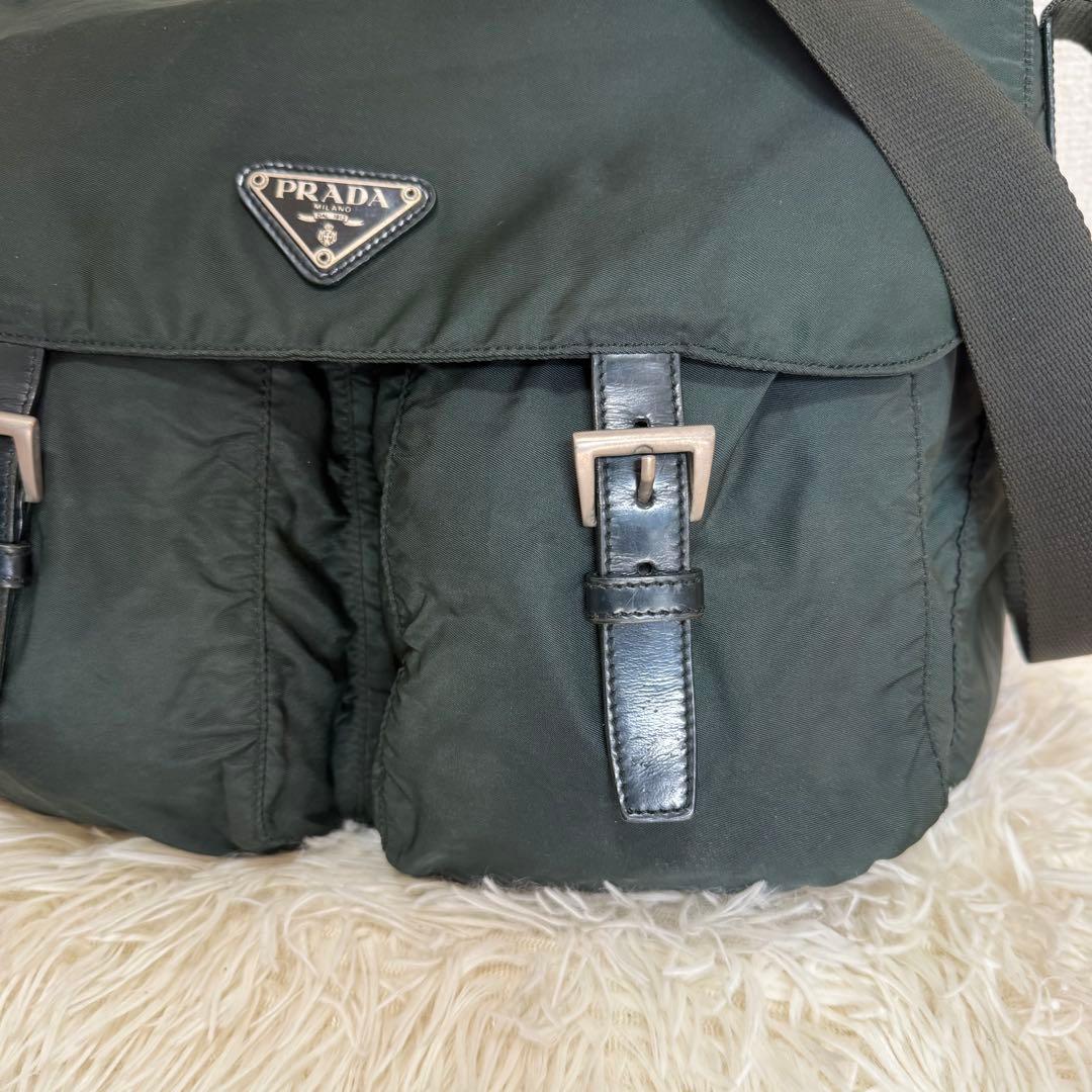 PRADA　プラダ　ショルダーバッグ　メッセンジャー　ナイロン　ロゴプレート