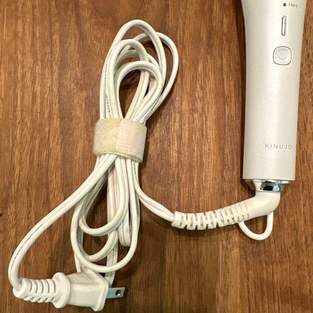 ⭐︎KINUJO（キヌジョ）オートカールヘアアイロンSCS024