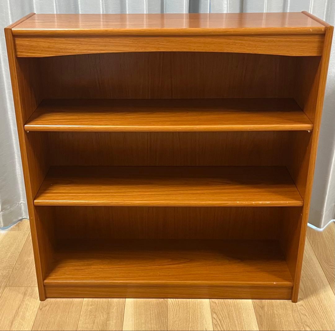 再出品　木目が綺麗な本棚　飾り棚にも使えます　即購入OK