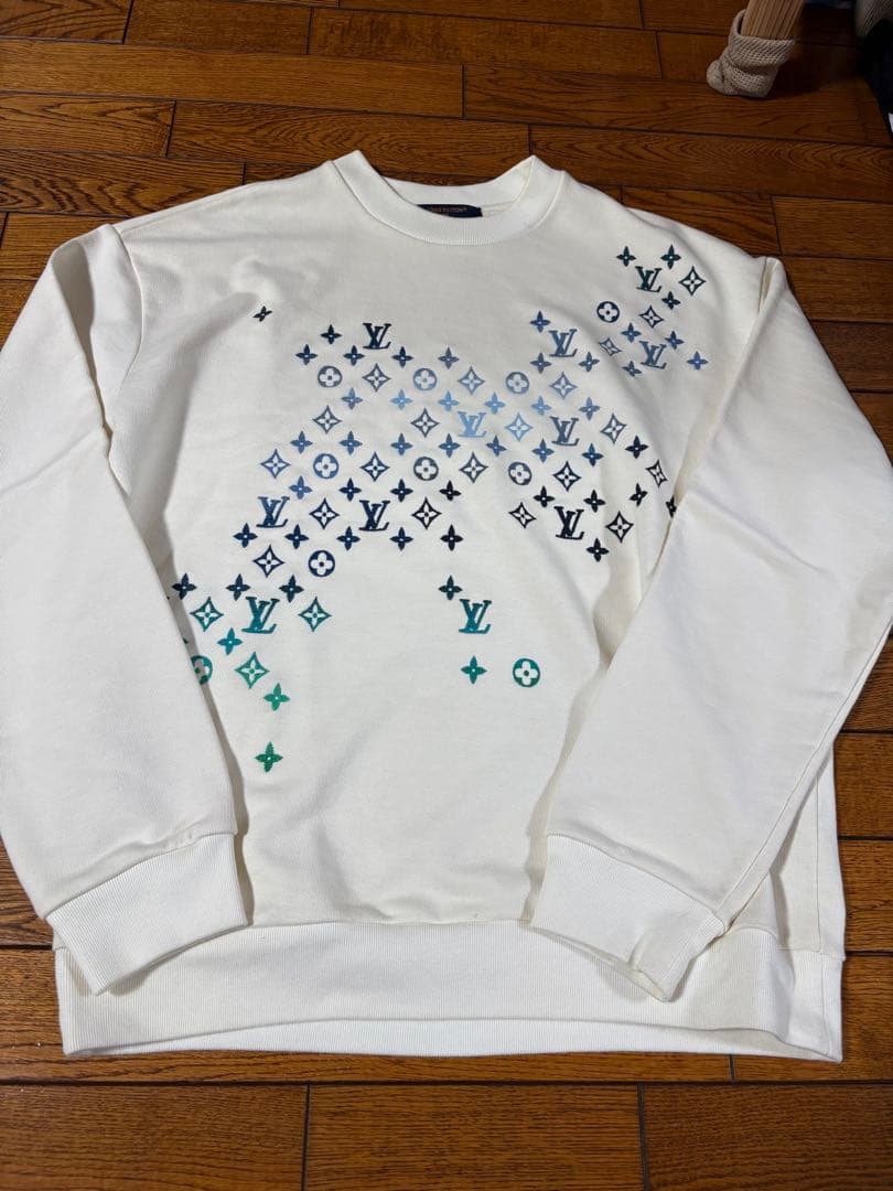 ルイヴィトン　メンズ　スエット　ニット　サイズＬ
