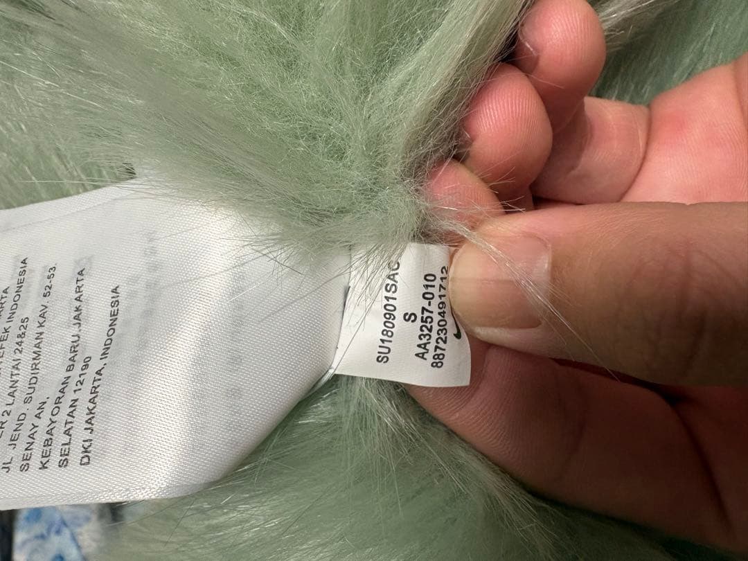 ØMI、岩田剛典着用NIKE AMBUSH リバーシブル フェイクファーコート