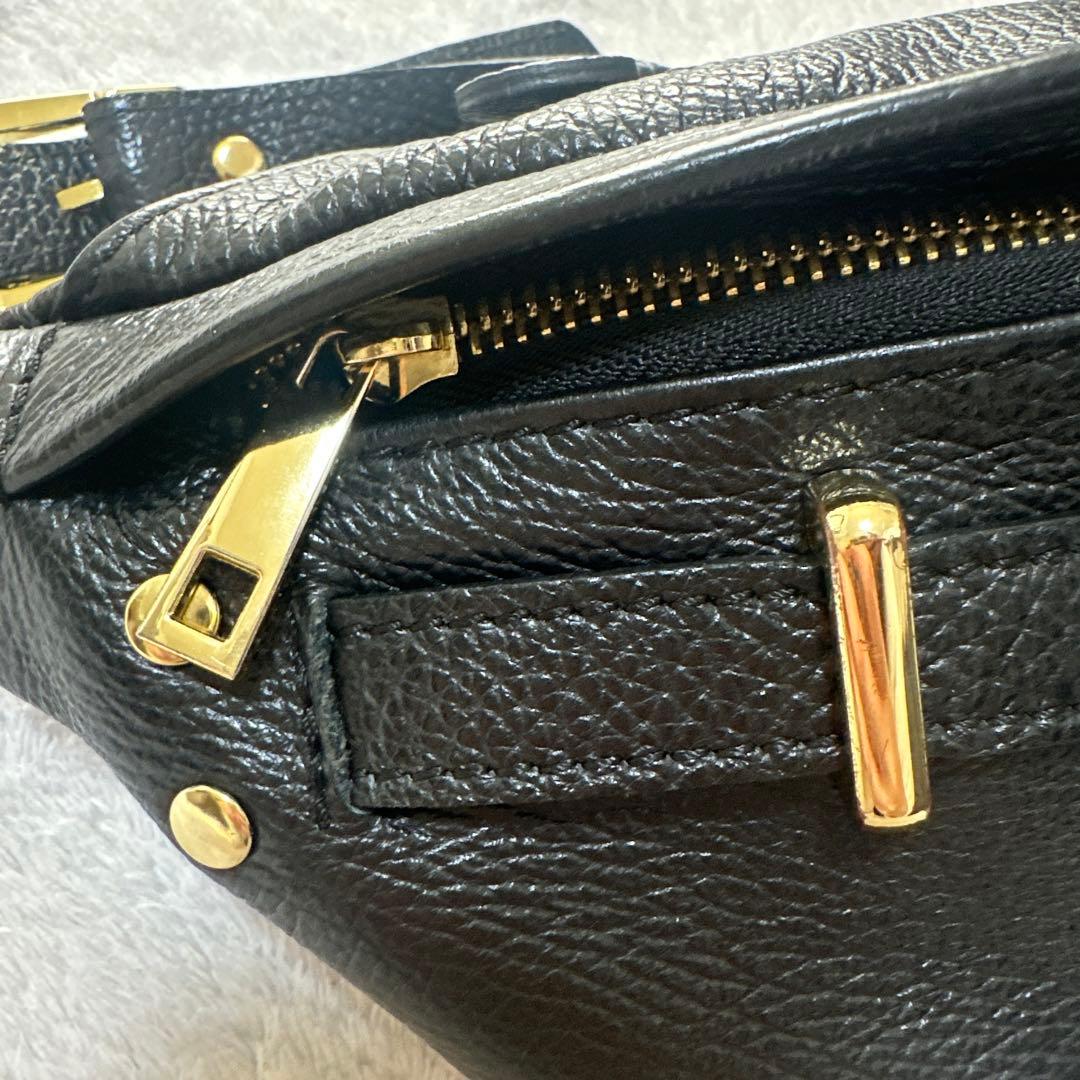 AULENTTI バックル ボディバッグ バッグ ウエストバッグ レザー