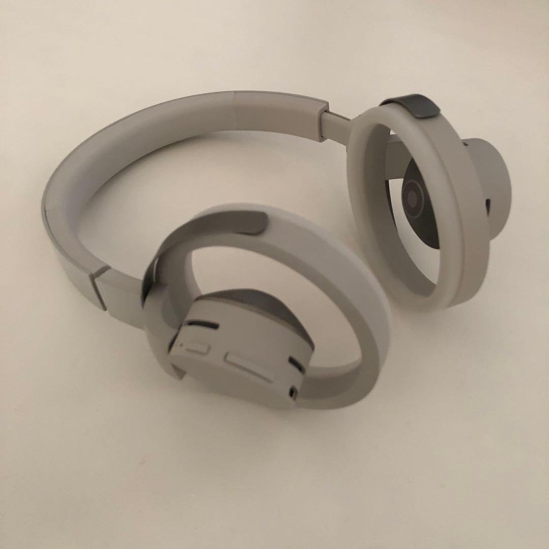 nwm ONEヘッドホン・ライトグレイ