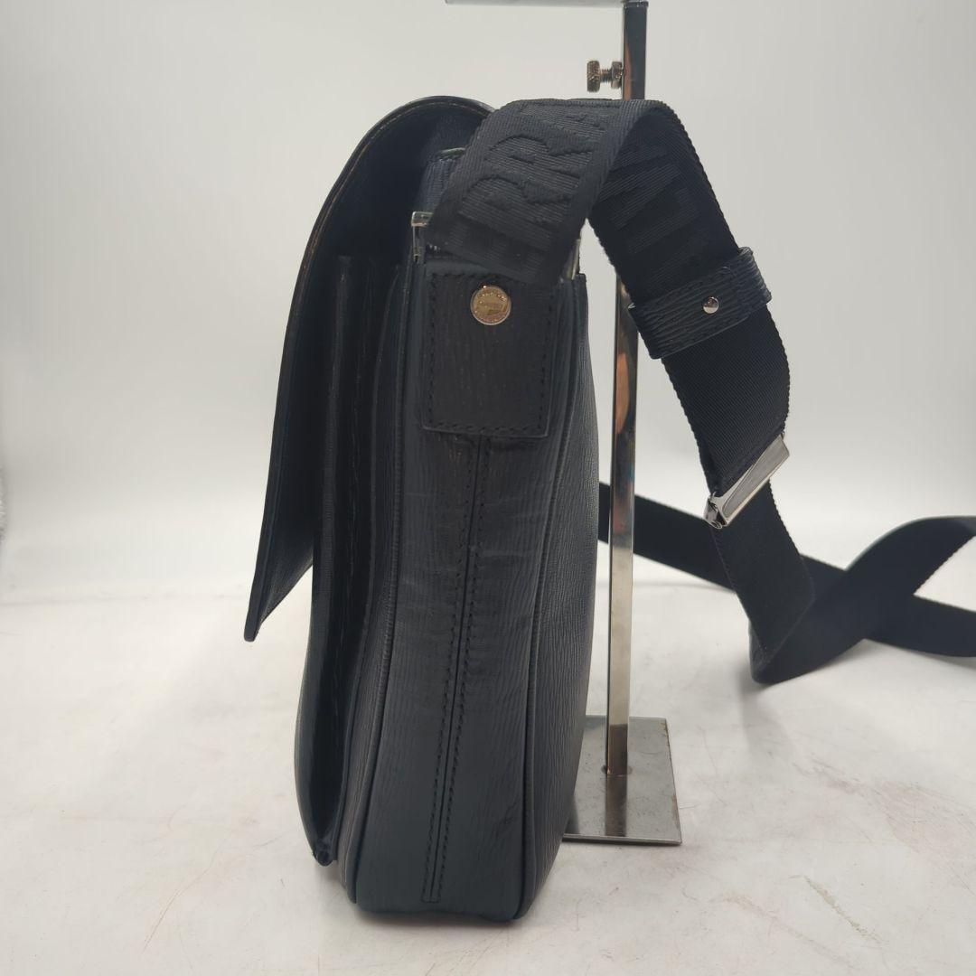 極美品 フェラガモ Ferragamo ショルダーバッグ レザー 黒