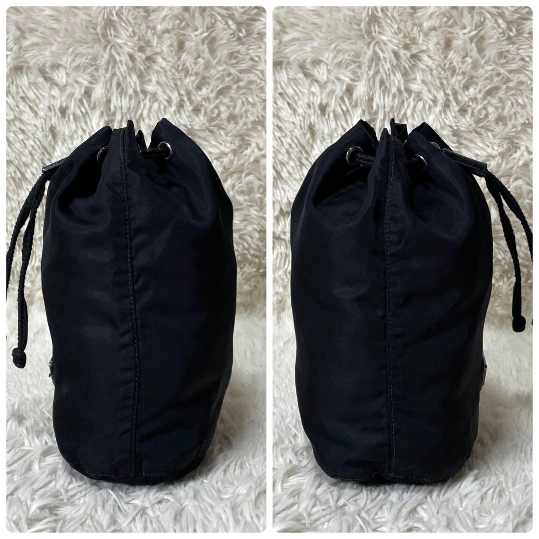 【美品】PRADA プラダ　ポーチ　巾着　ナイロン　ブラック　レディース　ミニ