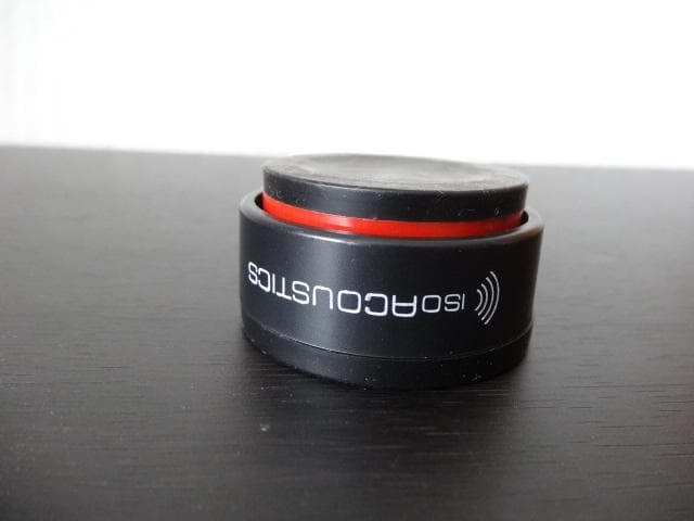 IsoAcoustics ISO-Puck スピーカー アイソレーター