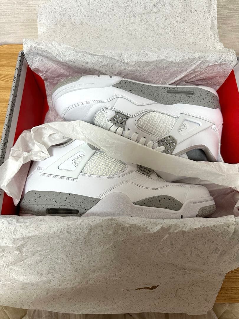 ナイキ　エアジョーダン4 レトロ　テックホワイト
