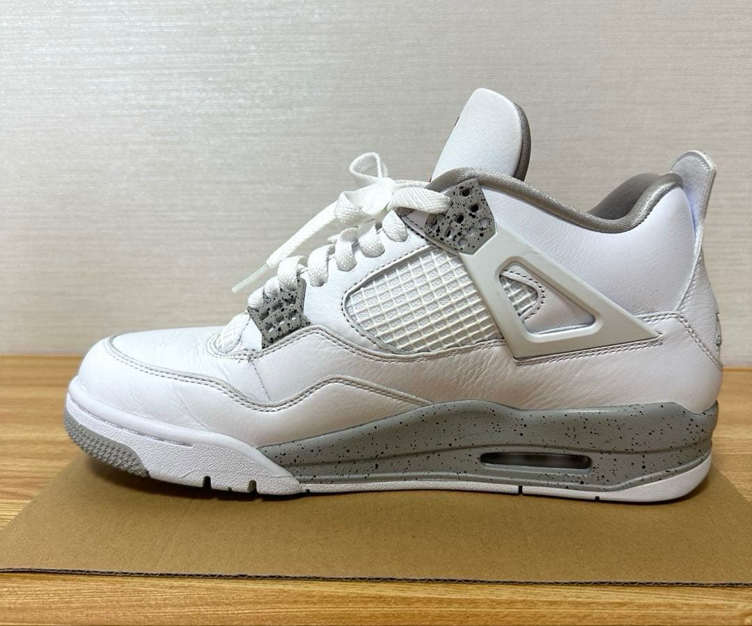 ナイキ　エアジョーダン4 レトロ　テックホワイト