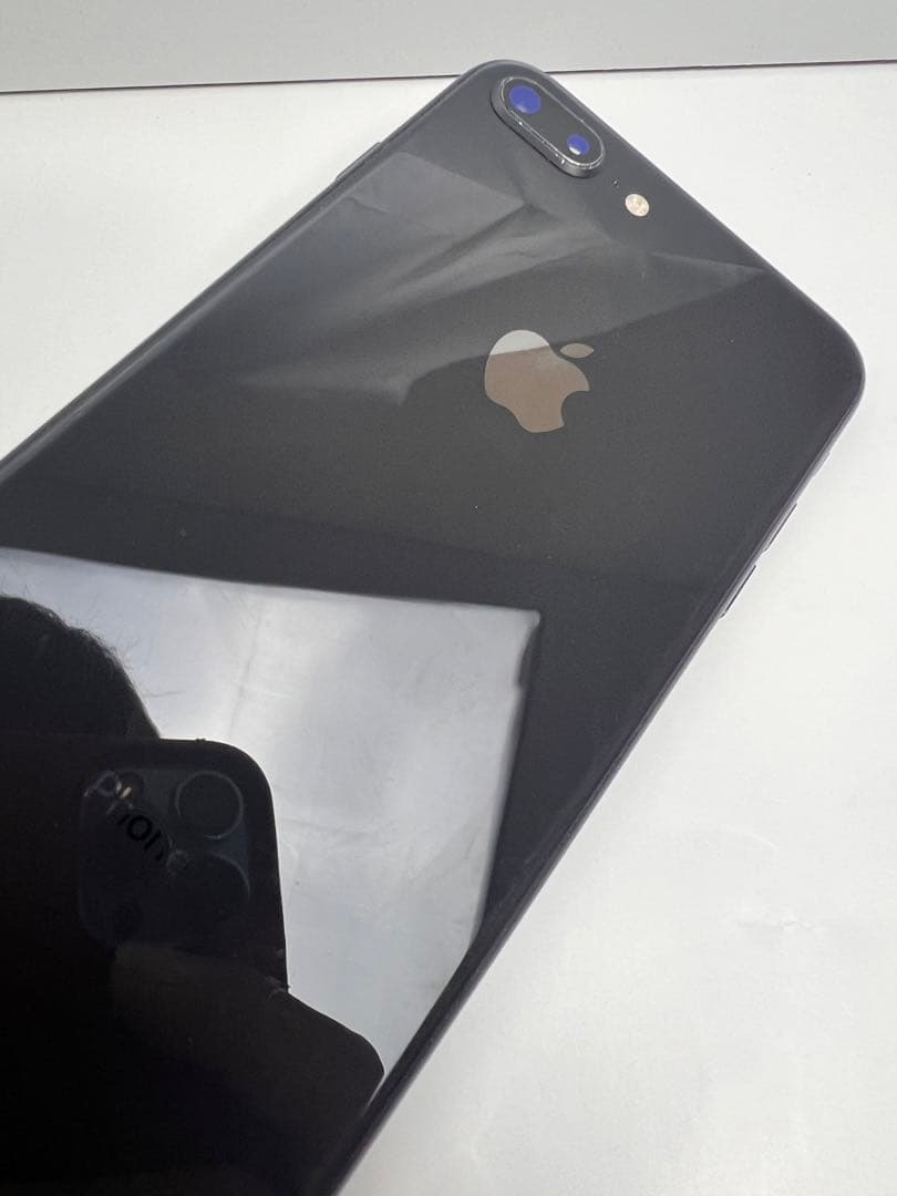 スマートフォン本体 iPhone8plus 64GB