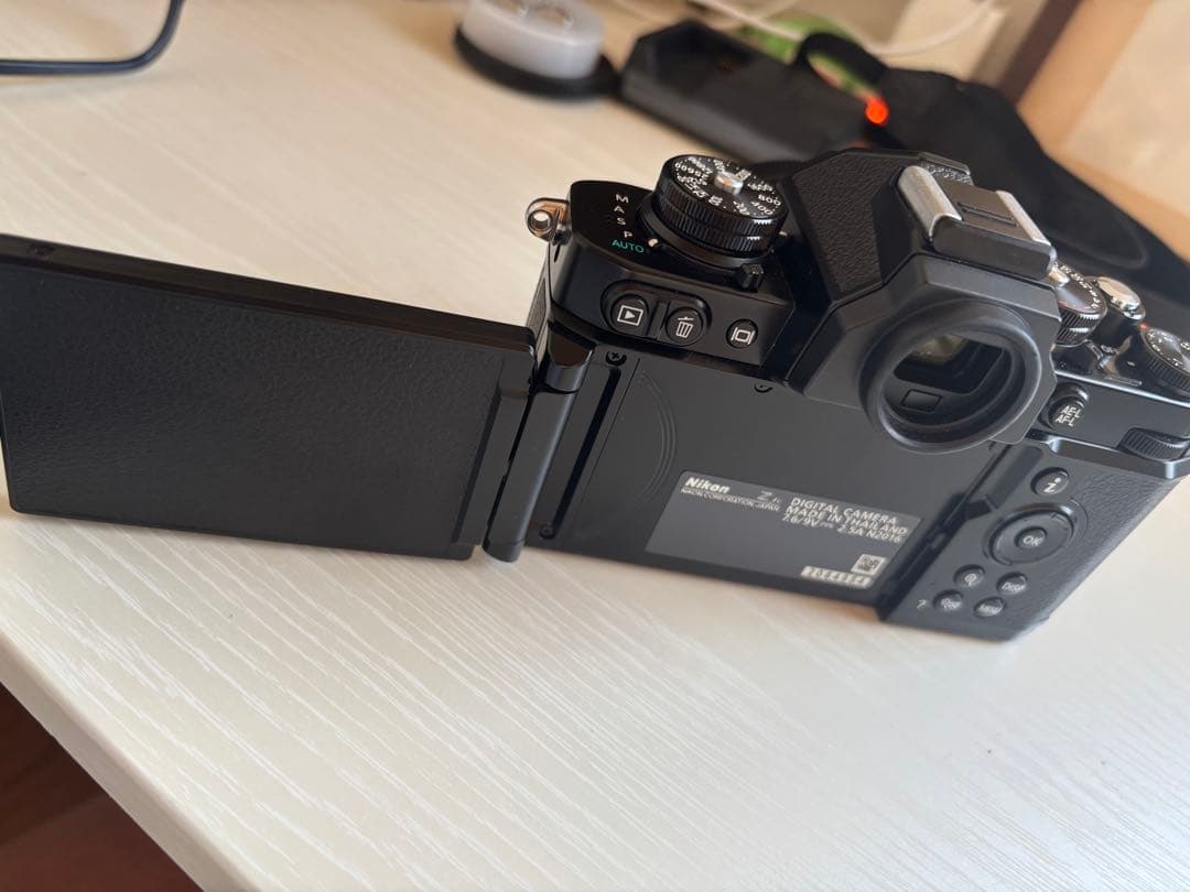 Nikon Z fc ミラーレス一眼 ブラック