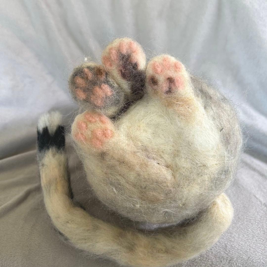 羊毛フェルト猫