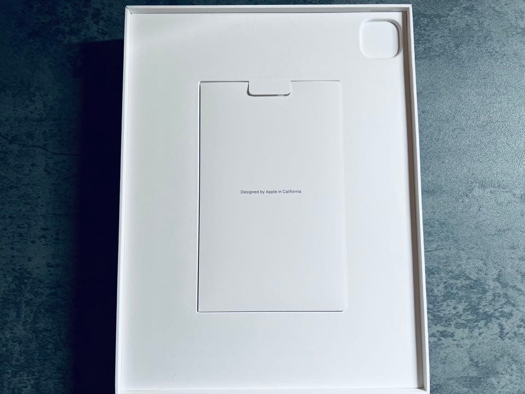 iPad pro (M4) 13インチ 1TB &Magic Keyboard