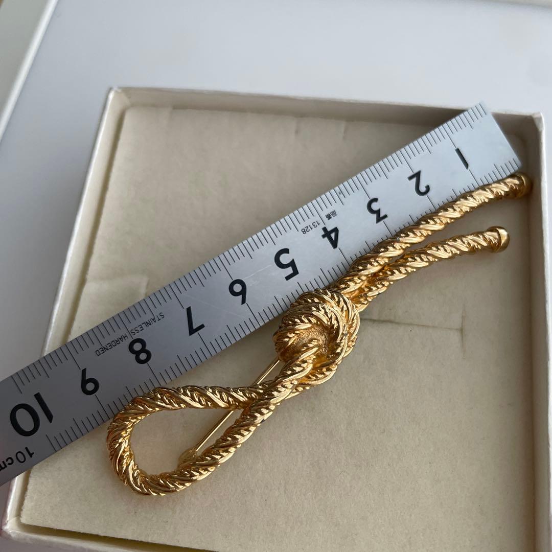 Christian Dior ゴールドカラー　ブローチ