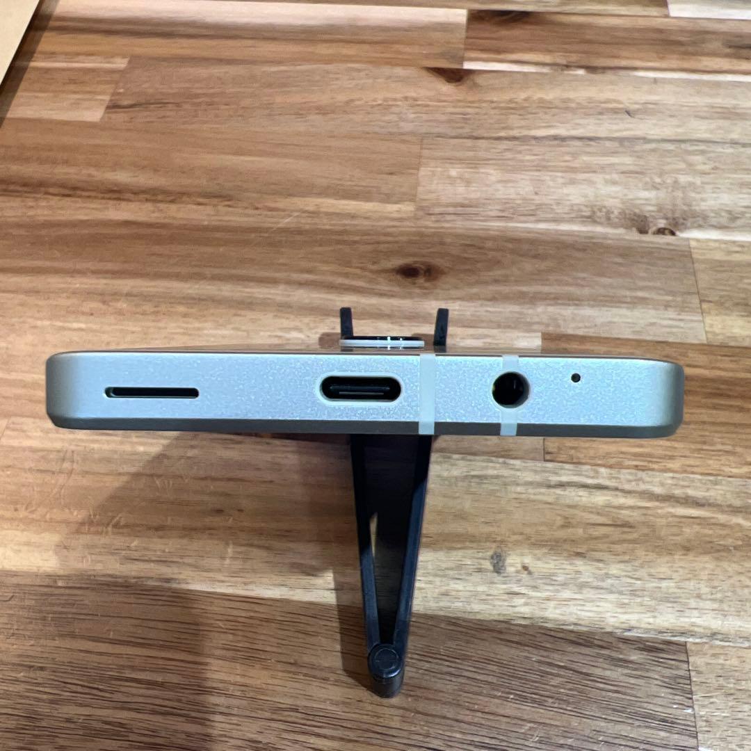 C828 au SIMフリー AQUOS sense8 SHG11