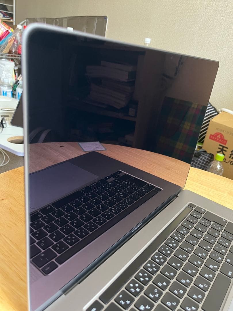 MacBook Pro 2019 32GB 1TB ストレージ