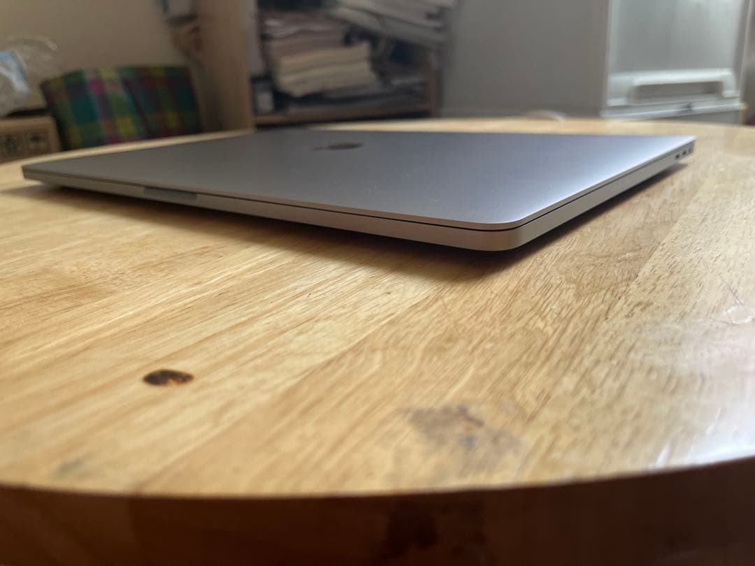MacBook Pro 2019 32GB 1TB ストレージ