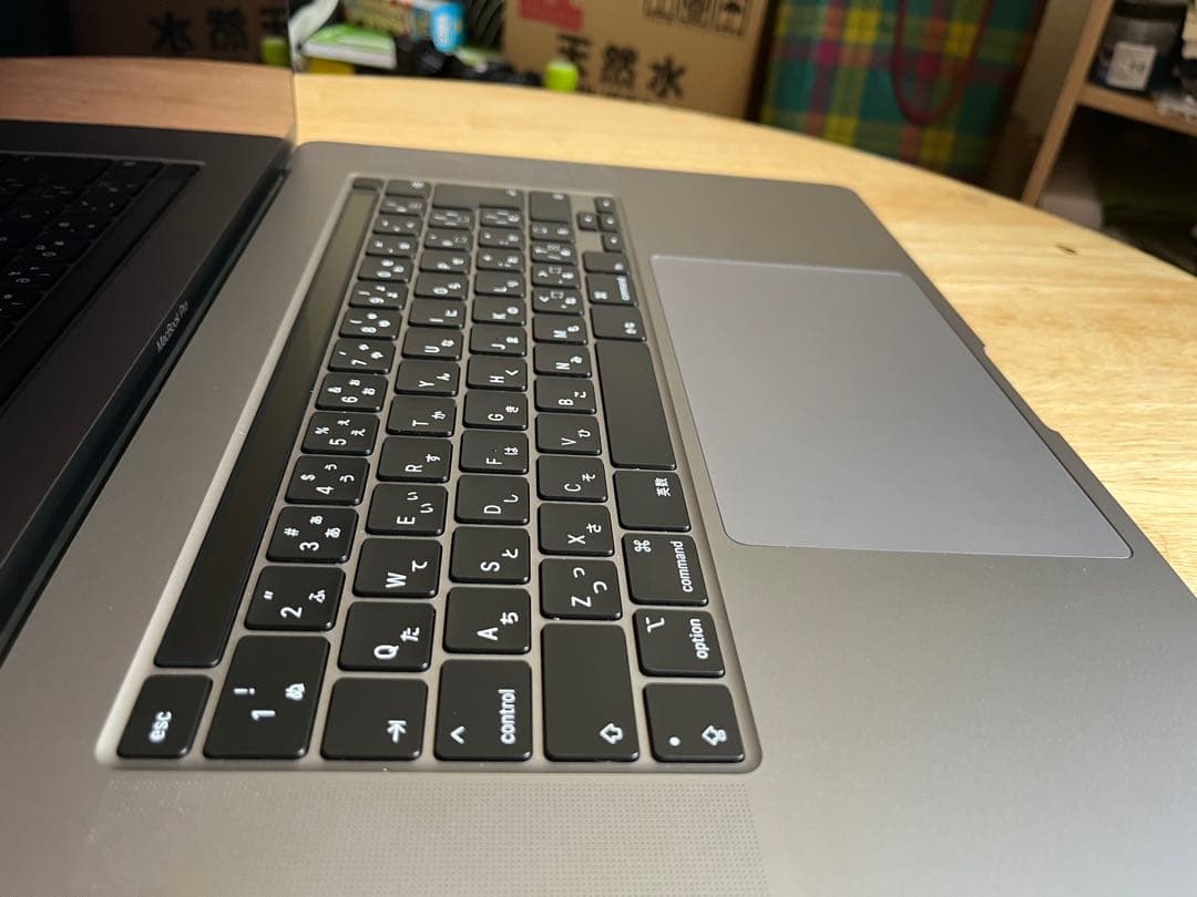 MacBook Pro 2019 32GB 1TB ストレージ