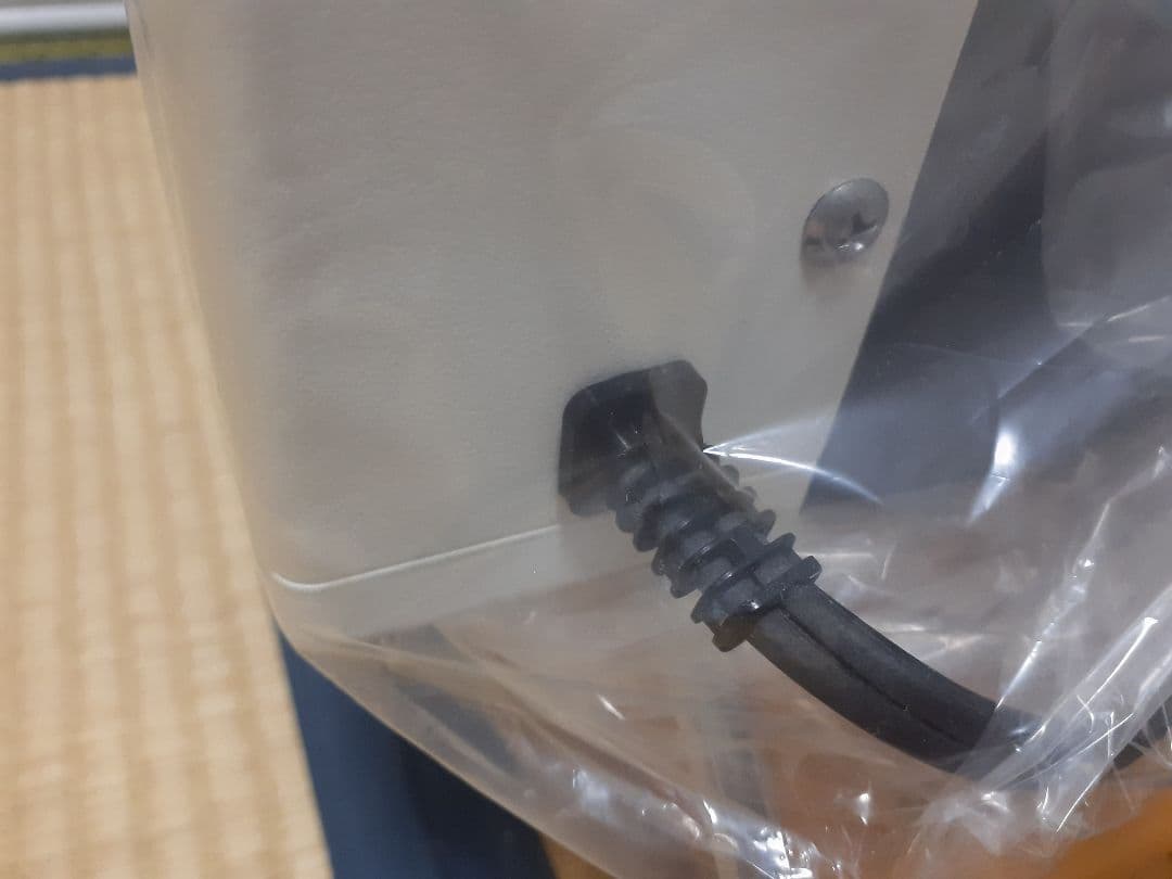 美品　サンラメラ1200W型(122)　遠赤外線セラミックパネルヒーター