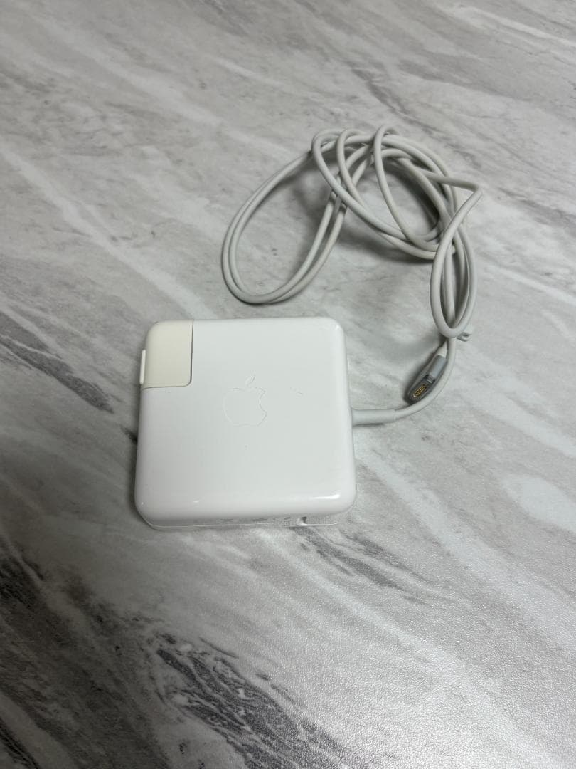 Apple MacBook Air 11-inch Mid 2013 シルバー