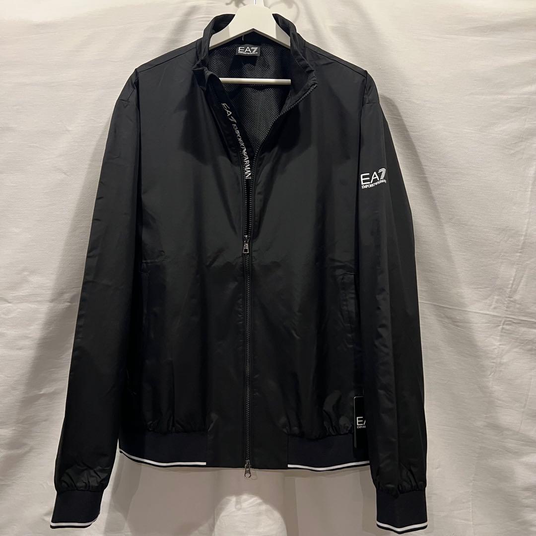 未使用　エンポリオアルマーニ　EA7 ウインドブレーカー　マウンテンパーカー