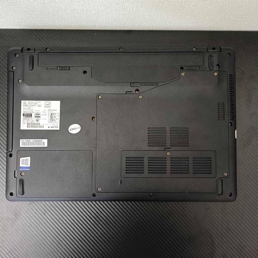 ノートPC 第8世代 i3 SSD 512GB メモリ8GB 富士通 カメラ