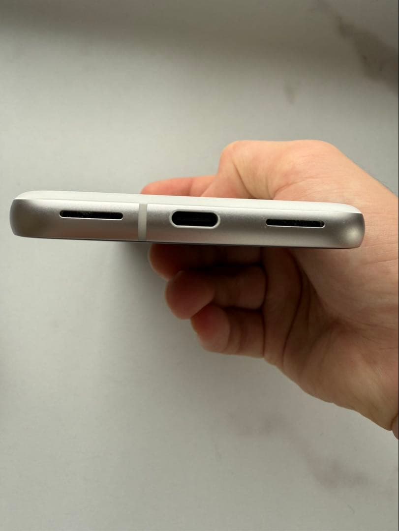 Google Pixel 8a 本体　ガラスフィルム一枚付