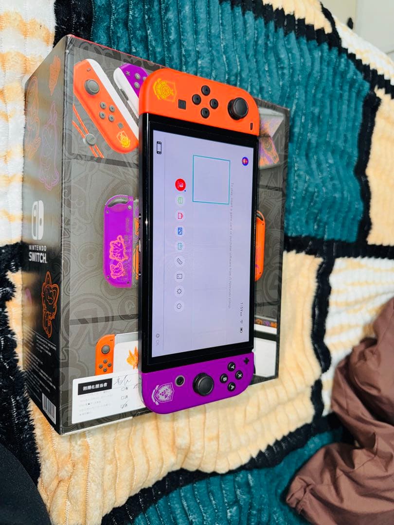 Nintendo Switch オレンジと紫のカスタムデザインポケモンビァシヨン