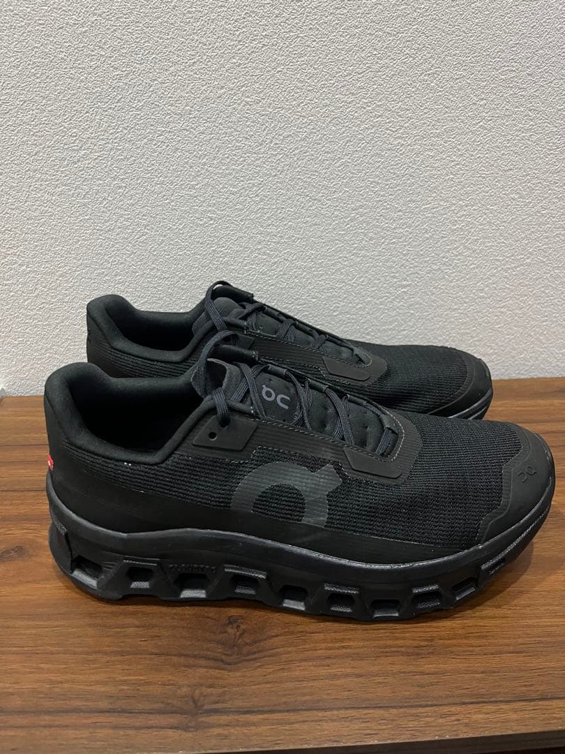 靴 On cloud monster void 27cm