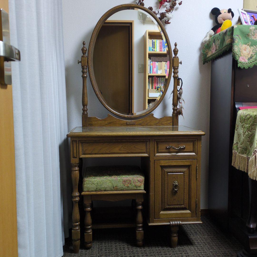 一面鏡の鏡台（ドレッサー）