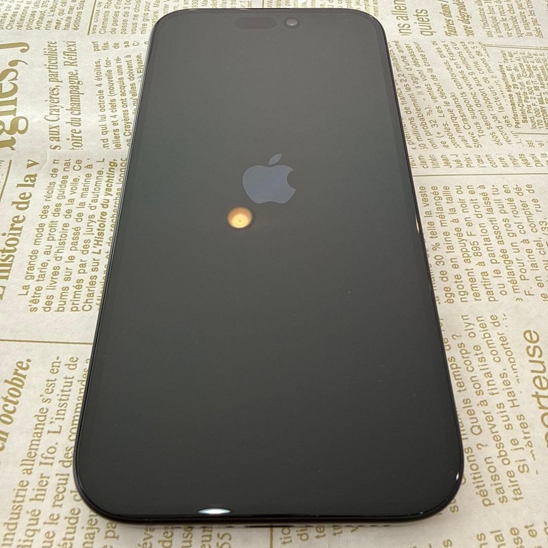 【極美品】iPhone 16 128GB ブラック SIMフリー 美品