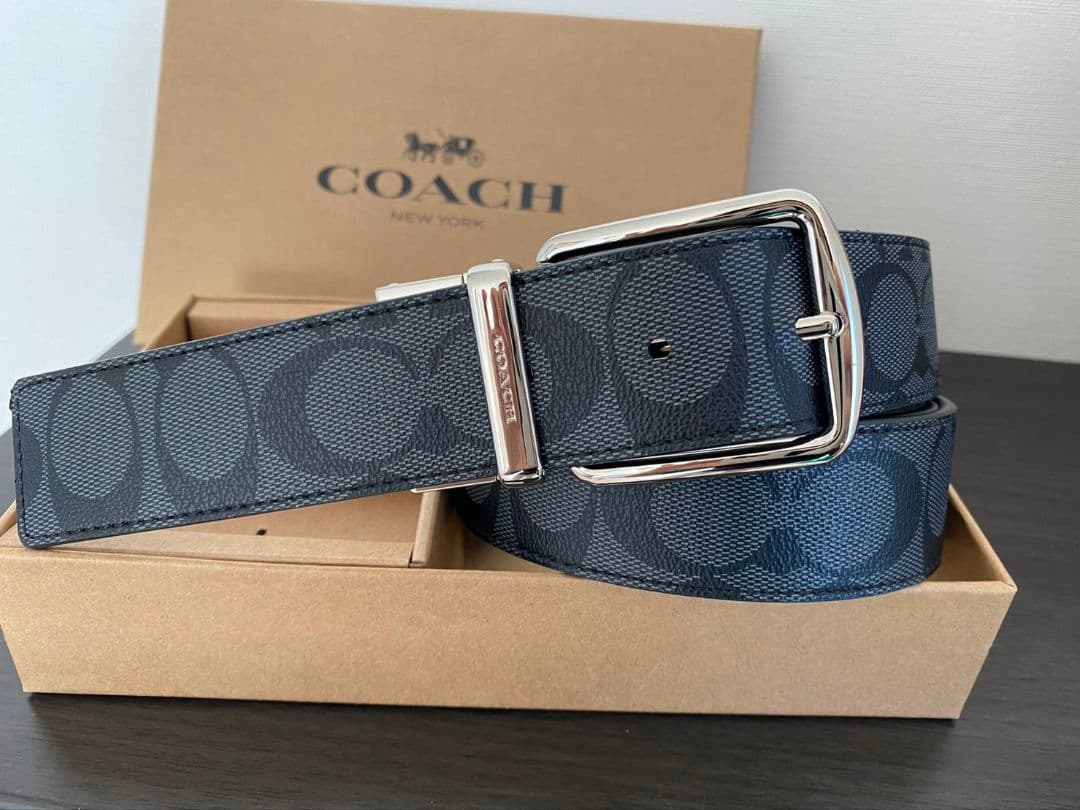 SALE♪コーチ　新品　シルバーバックル　シグネチャーベルトセット