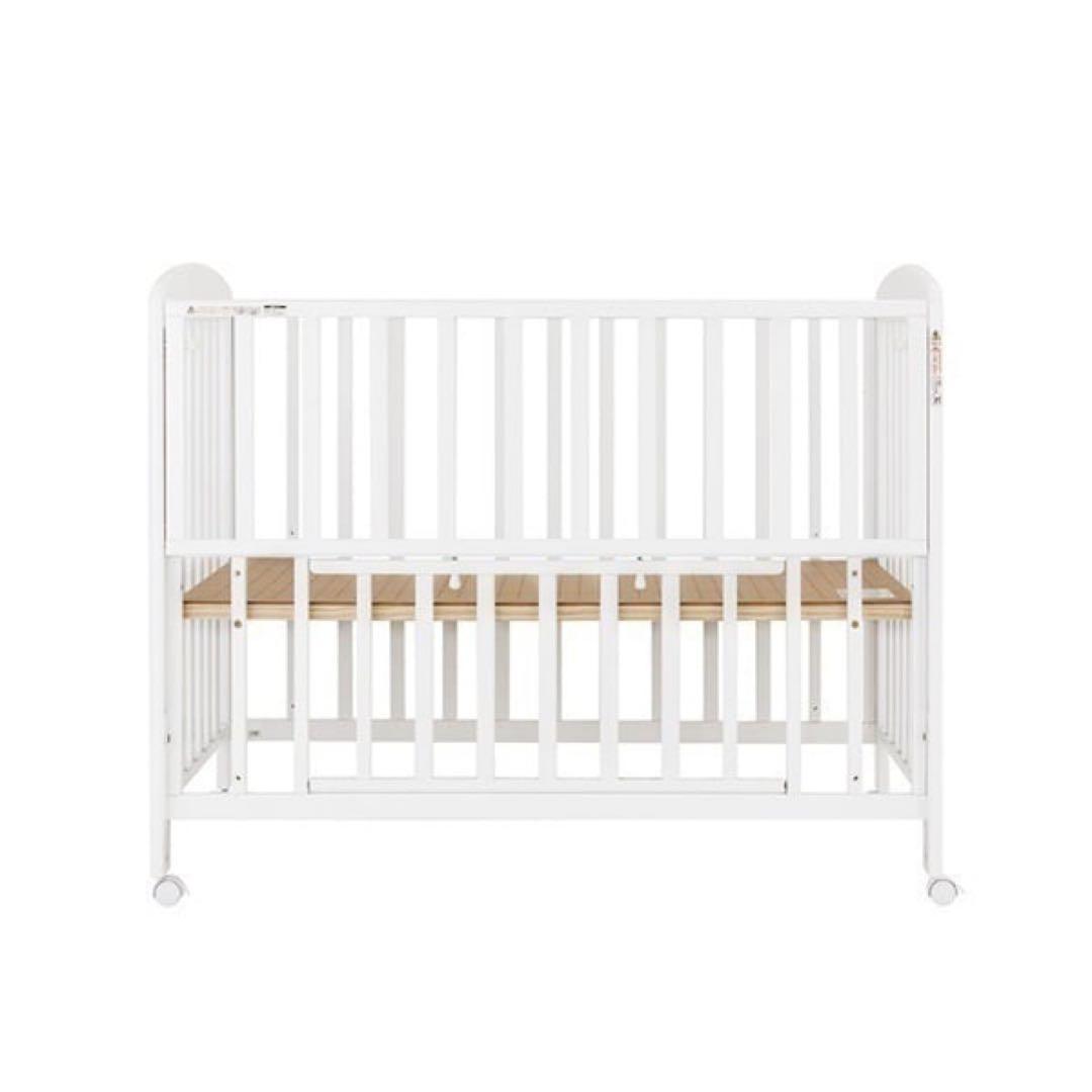 ほぼ新品　ベビーベッド ハイタイプ 床板すのこ ホワイト　カトージ　70×120